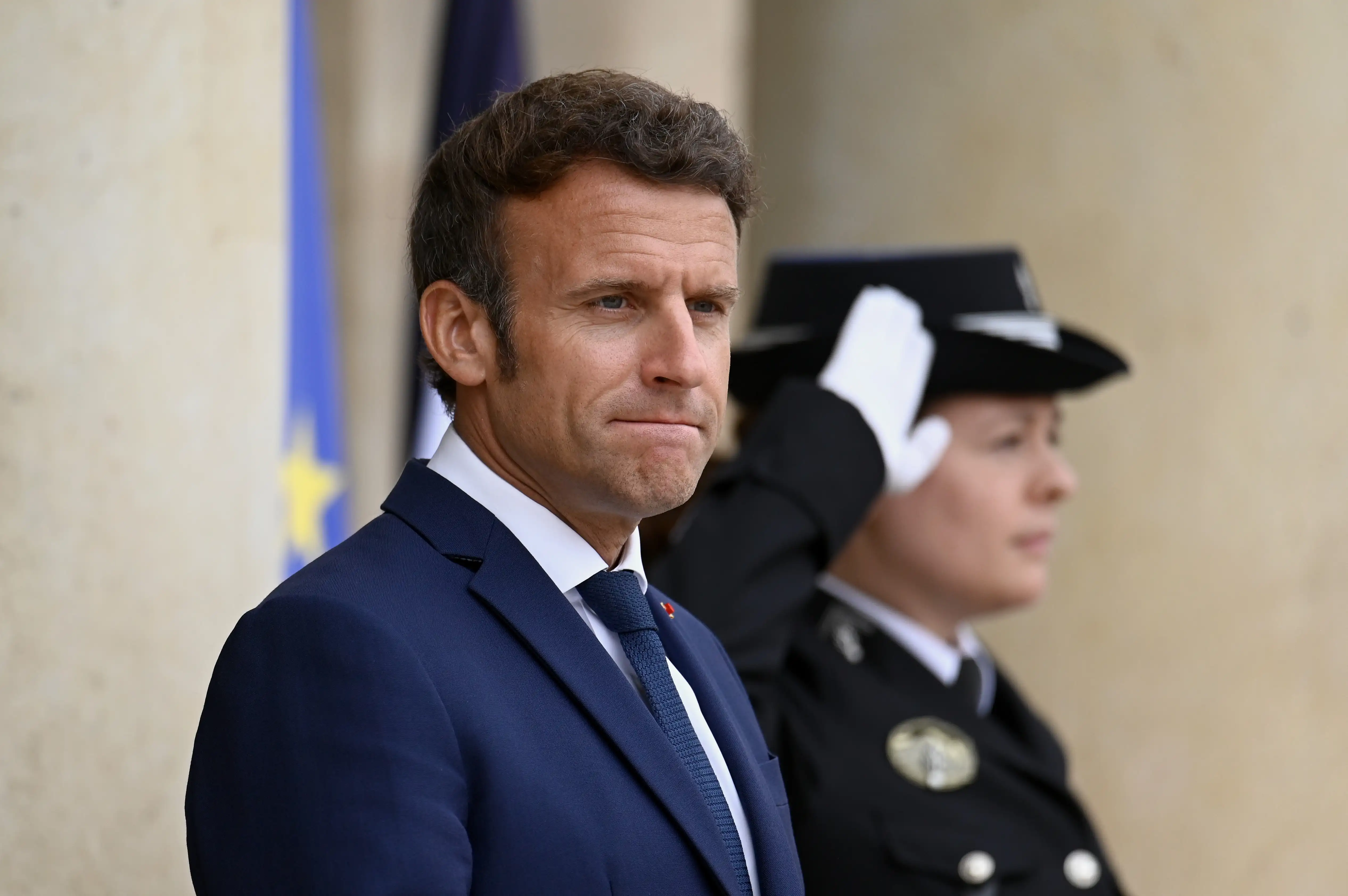 Estrategia fallida de Emmanuel Macron: se impone la ultraderecha 